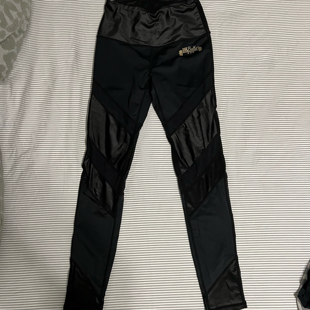 Chestee x Barbella Box padded leggings